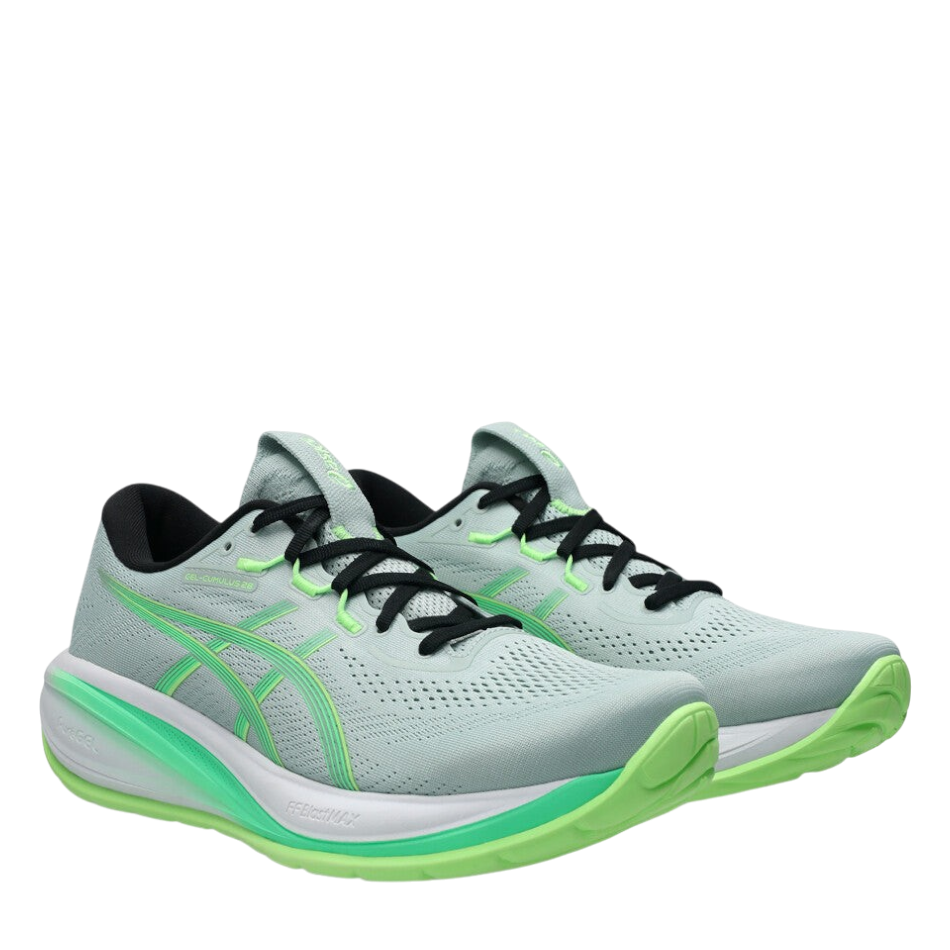 Up & Running ASICS GEL-CUMULUS 28 running shoes in cold moss and vital green with breathable mesh and cushioned soles.