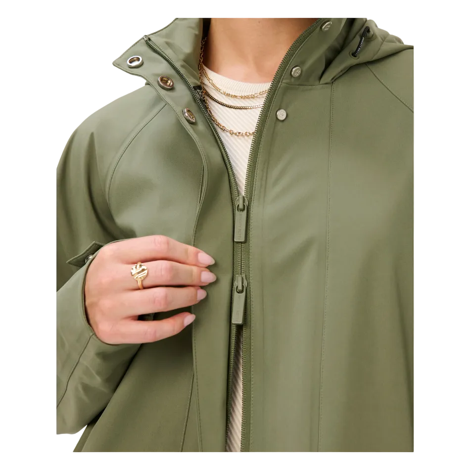Motion Waterproof Cropped Parka in Bracken Green, front zip view
