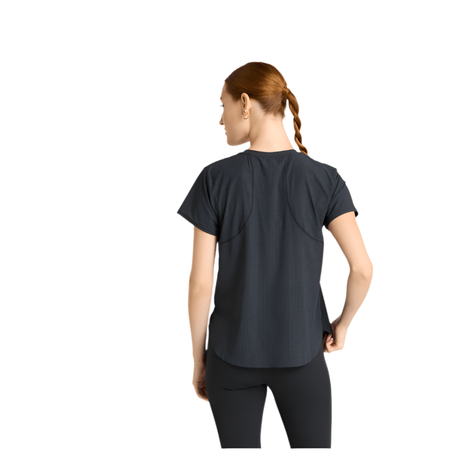 New Balance Clothing New Balance Women's Seasonal Race Day Ultralight T-shirt in Black SS25 - Up and Running