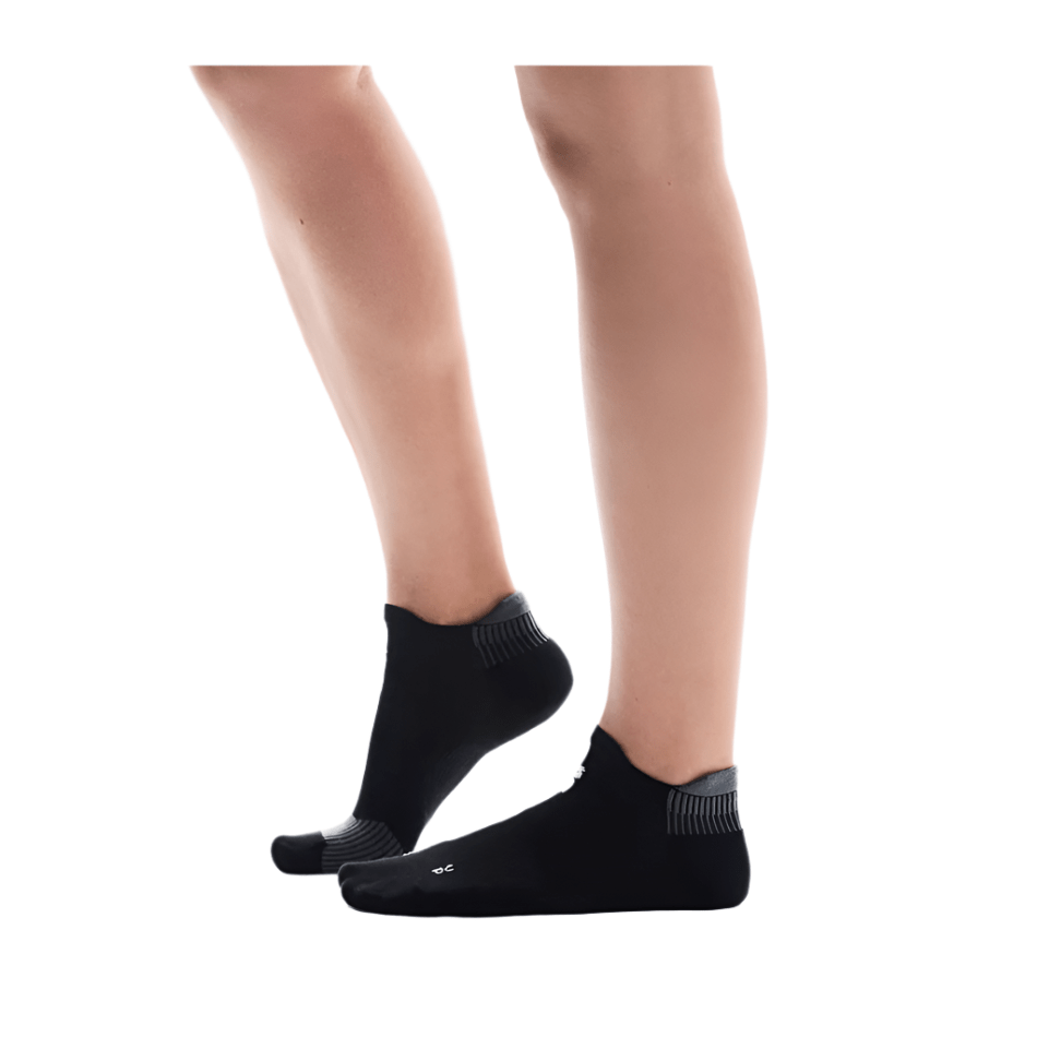 On Clothing On Unisex Performance Run Sock Low Rise SS25 - Up and Running