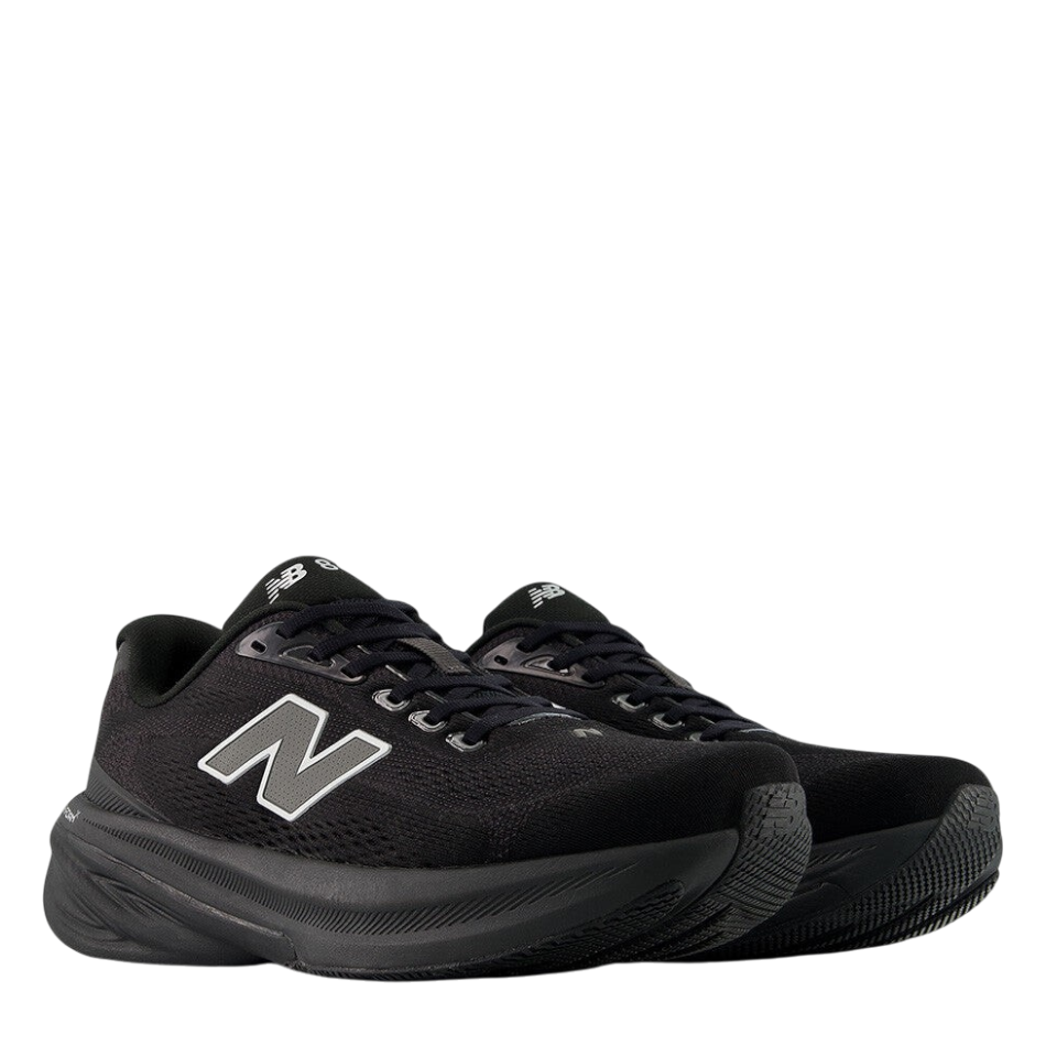 Up & Running New Balance 860 V15 men's black running shoes with Fresh Foam X midsole and breathable mesh upper